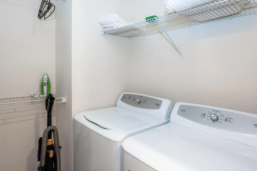 Viagem Studio In Top Location With Parking Apartment Charlotte